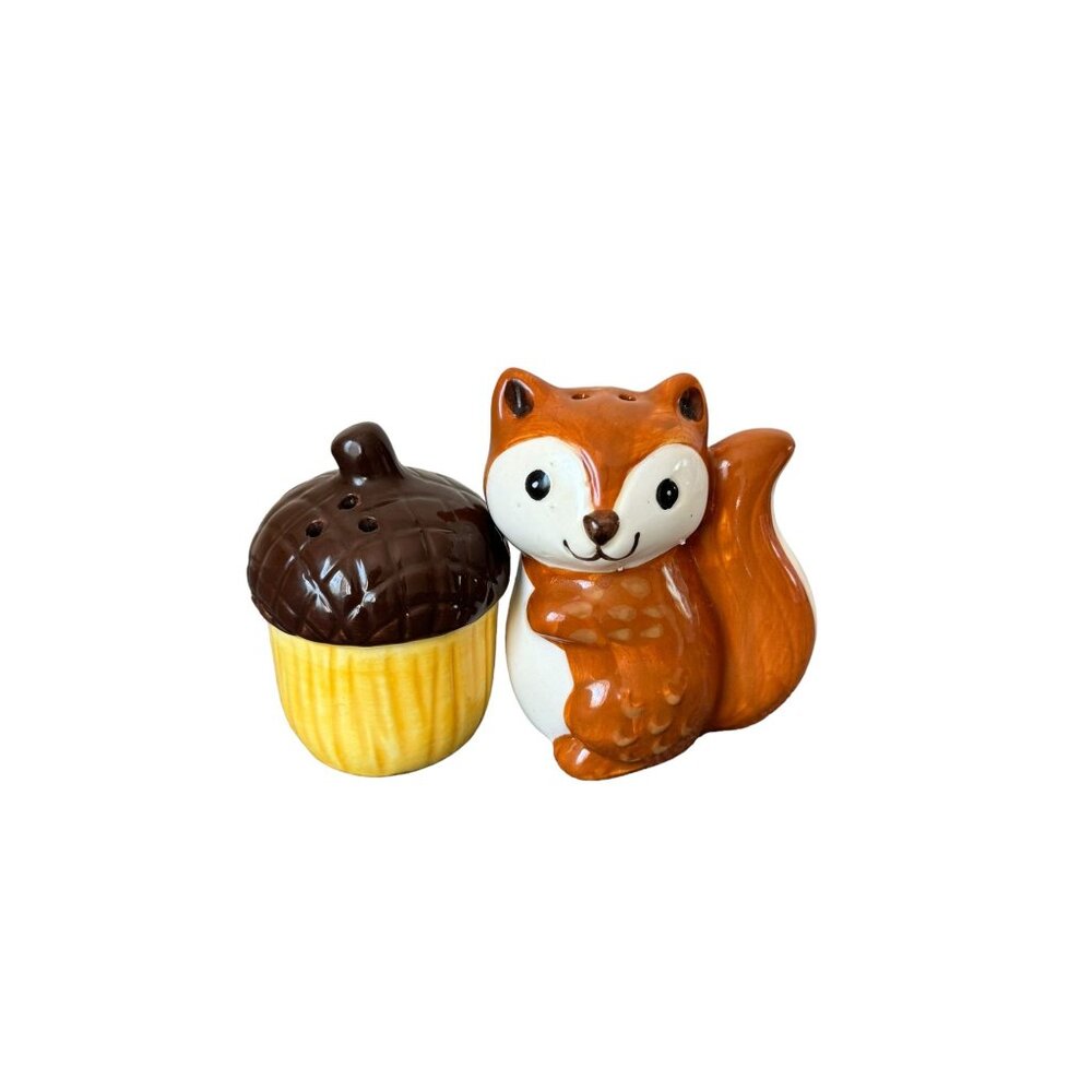 Woodland Friends Squirrel, Acorn Salt & Pepper Shakers - Picture 5 of 6